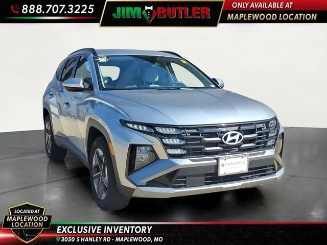 Used 2026  Hyundai SEL image 4