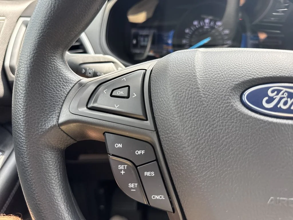 Used 2023 Gray Ford SE image 23