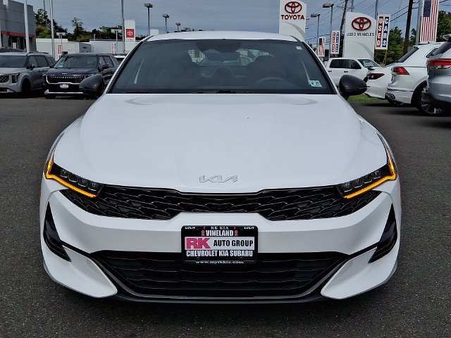 Used 2022 White Kia GT-Line image 3