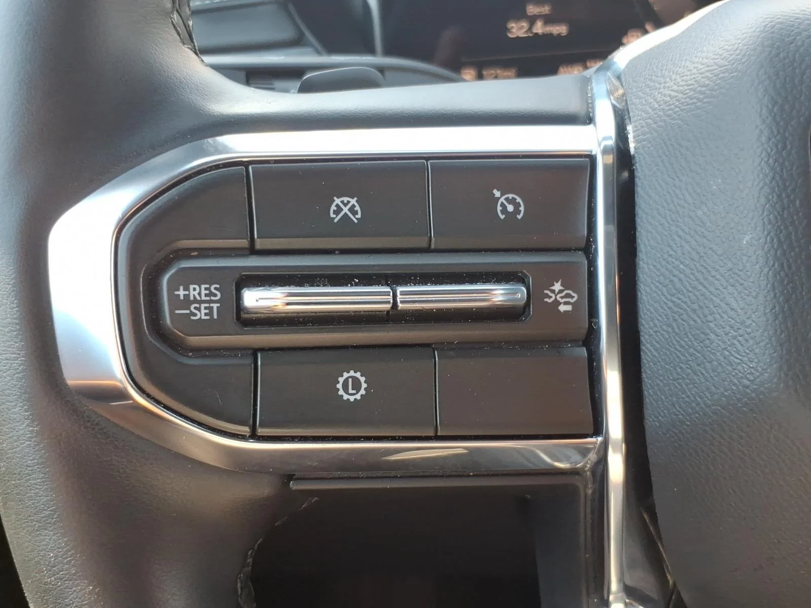 Used 2026 Summit White GMC AWD Elevation image 14