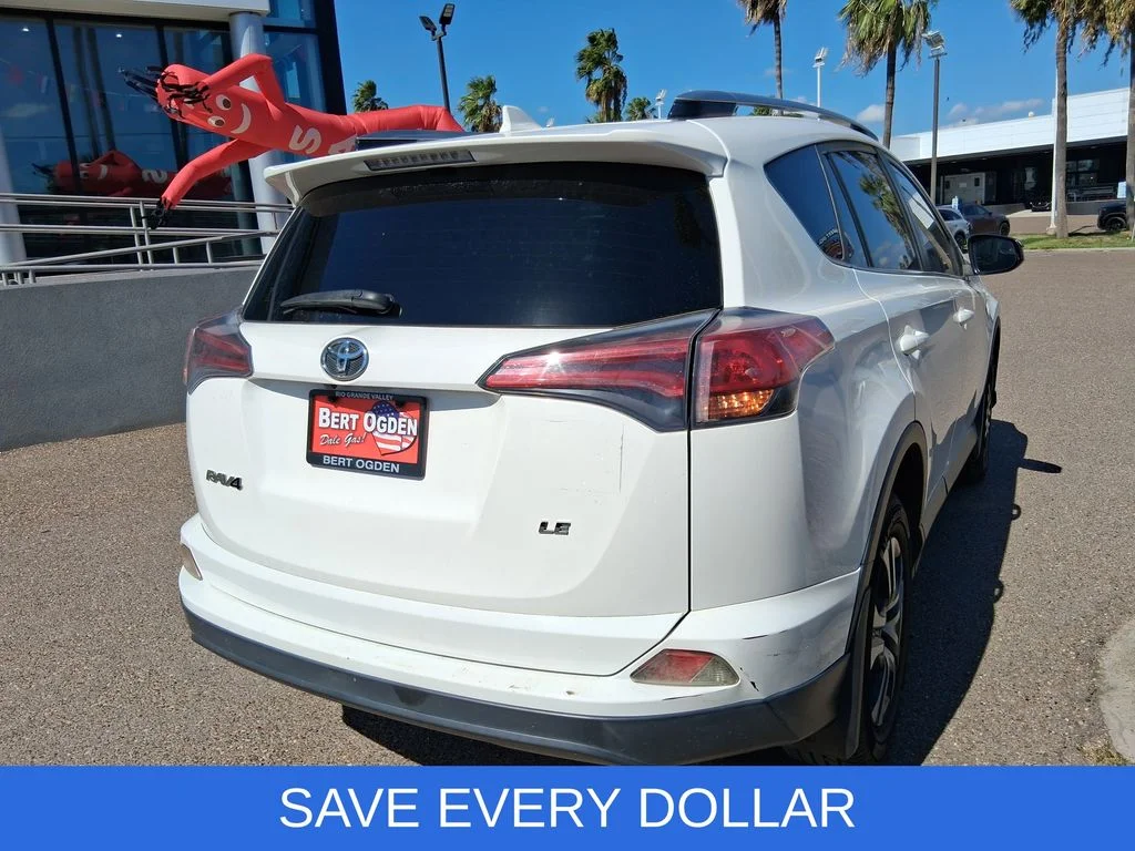 Used 2018 White Toyota LE image 5