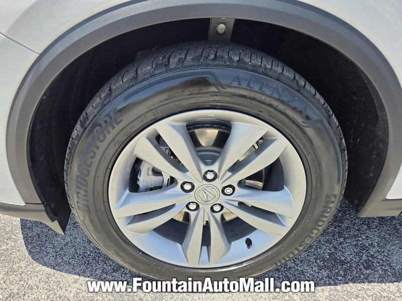 Used 2025 Platinum White Pearl Acura FWD image 7