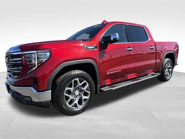 2022 GMC Sierra 4WD Crew Cab Short Box SLT's photo