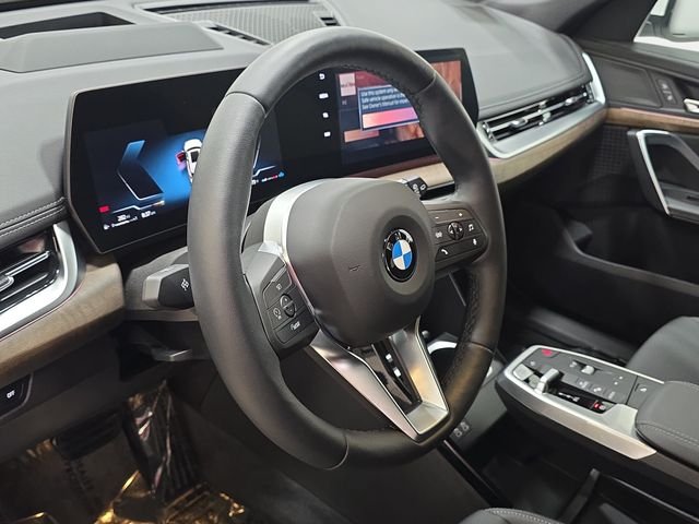 Used 2026 Alpine White BMW xDrive28i image 14