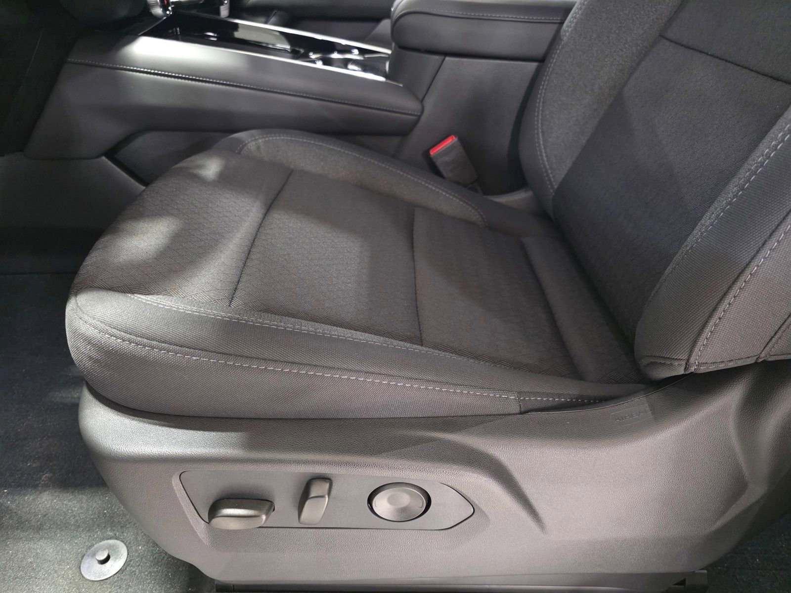 2026 Chevrolet Tahoe LS - Photo 24