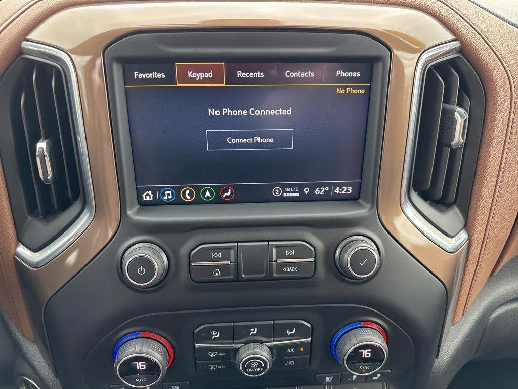 Used 2021 Black Metallic Chevrolet High Country image 13