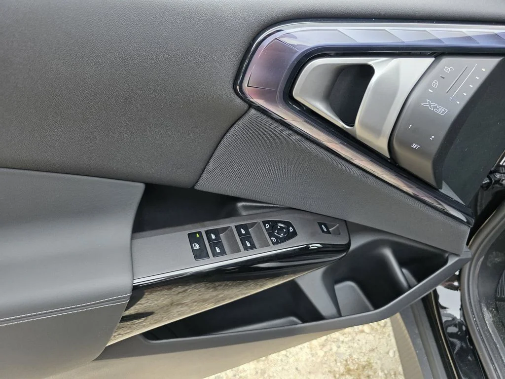 Used 2026 Black BMW 30 xDrive image 16