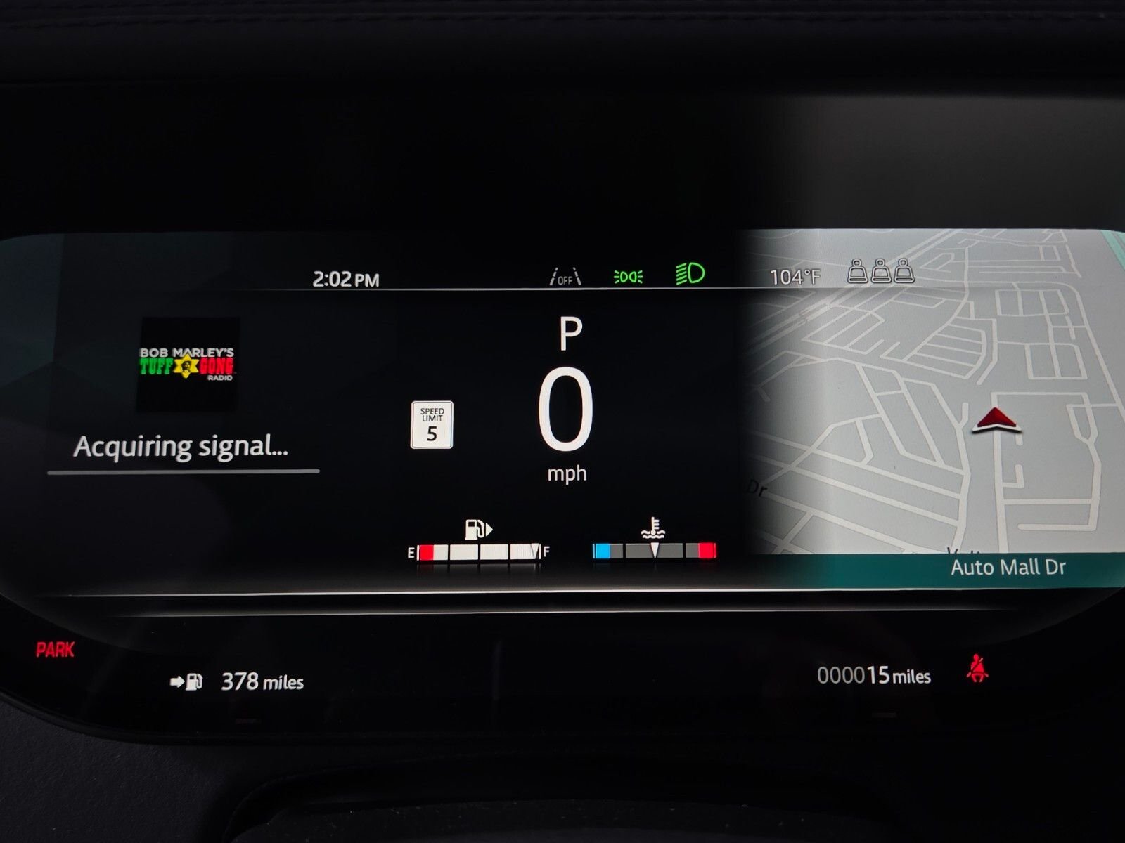 New 2026 Santorini Black Land Rover SE image 32