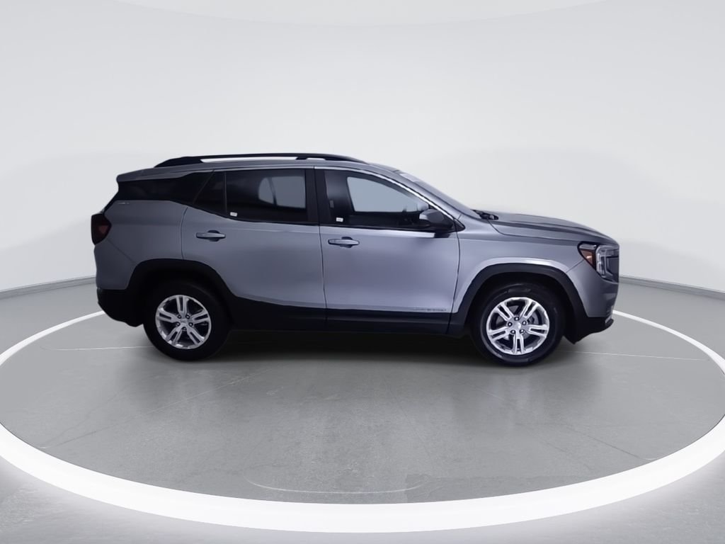 Used 2023 Silver GMC SLE image 2