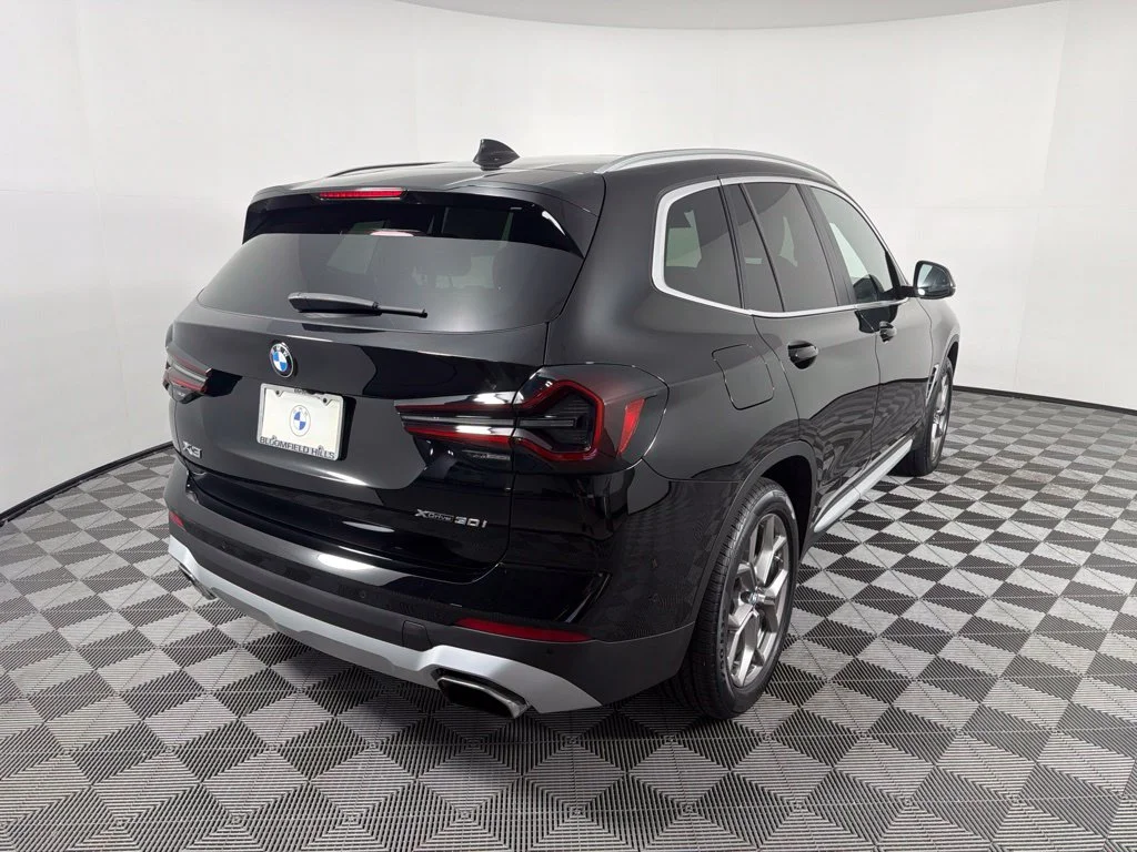 Certified Used 2023 Jet Black BMW xDrive30i image 5