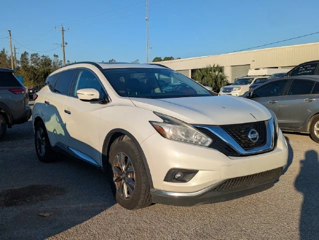 Used 2015 White Nissan SV image 4