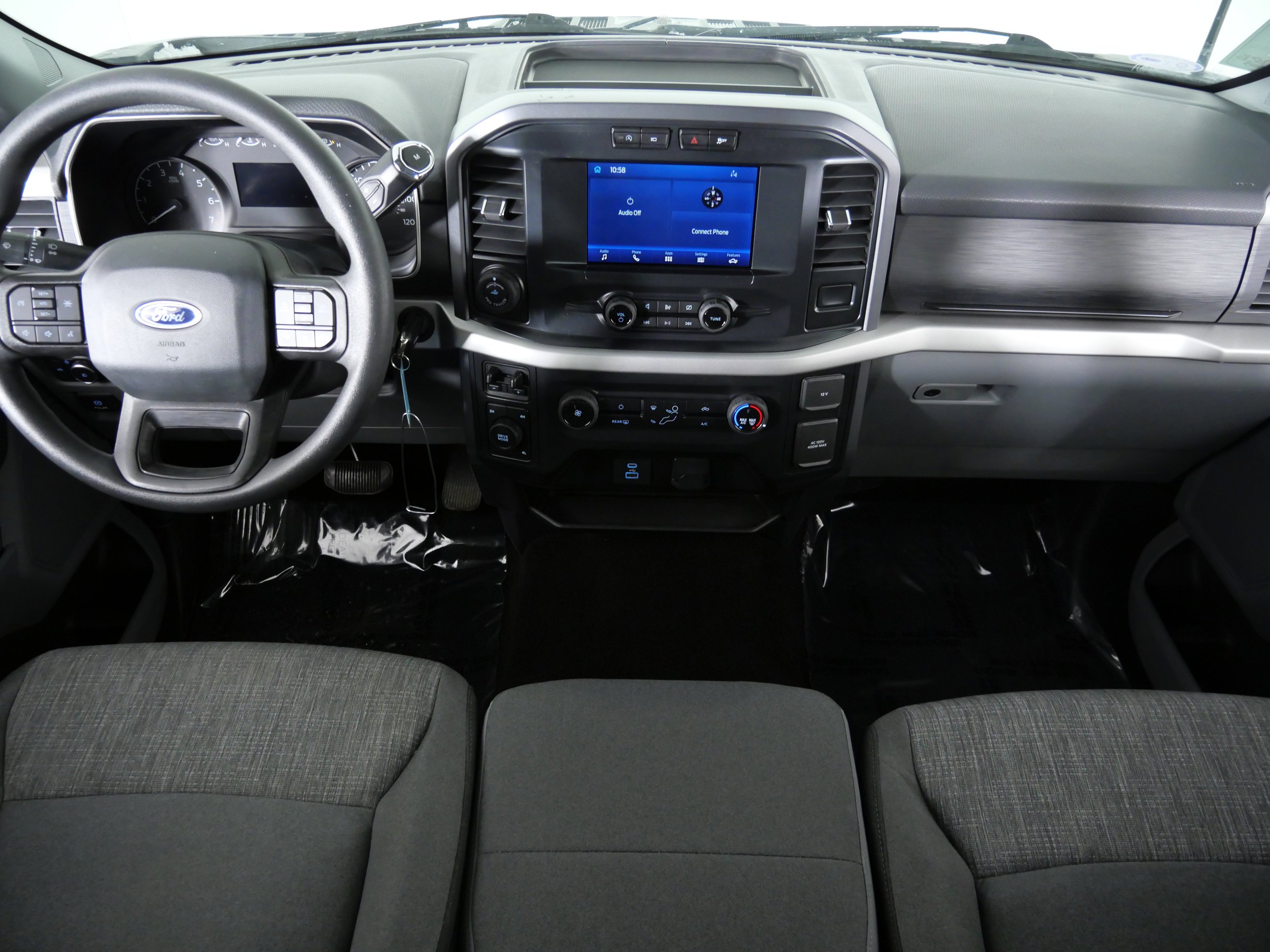 Used 2022 Oxford White Ford XLT image 10
