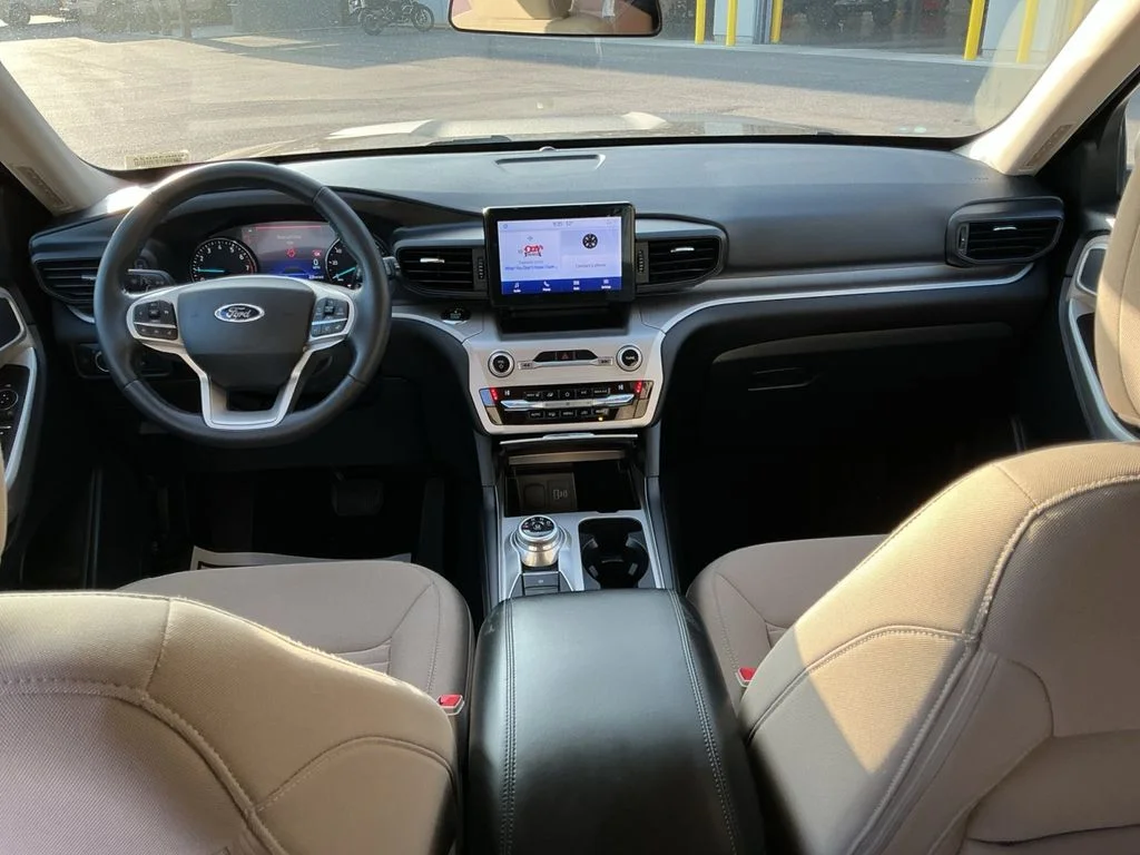 Used 2021 Gray Ford XLT image 21