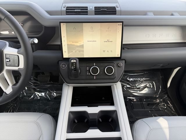 New 2026 Tasman Blue Land Rover S image 15