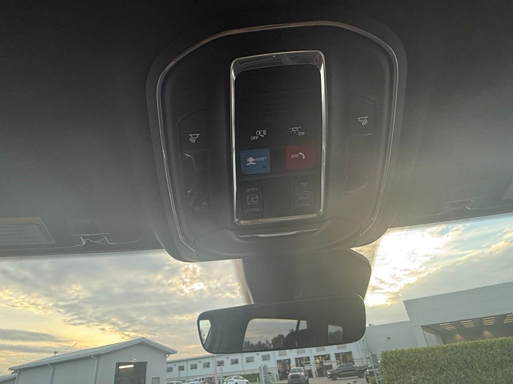 2025 Jeep Grand Cherokee L Laredo - Photo 10