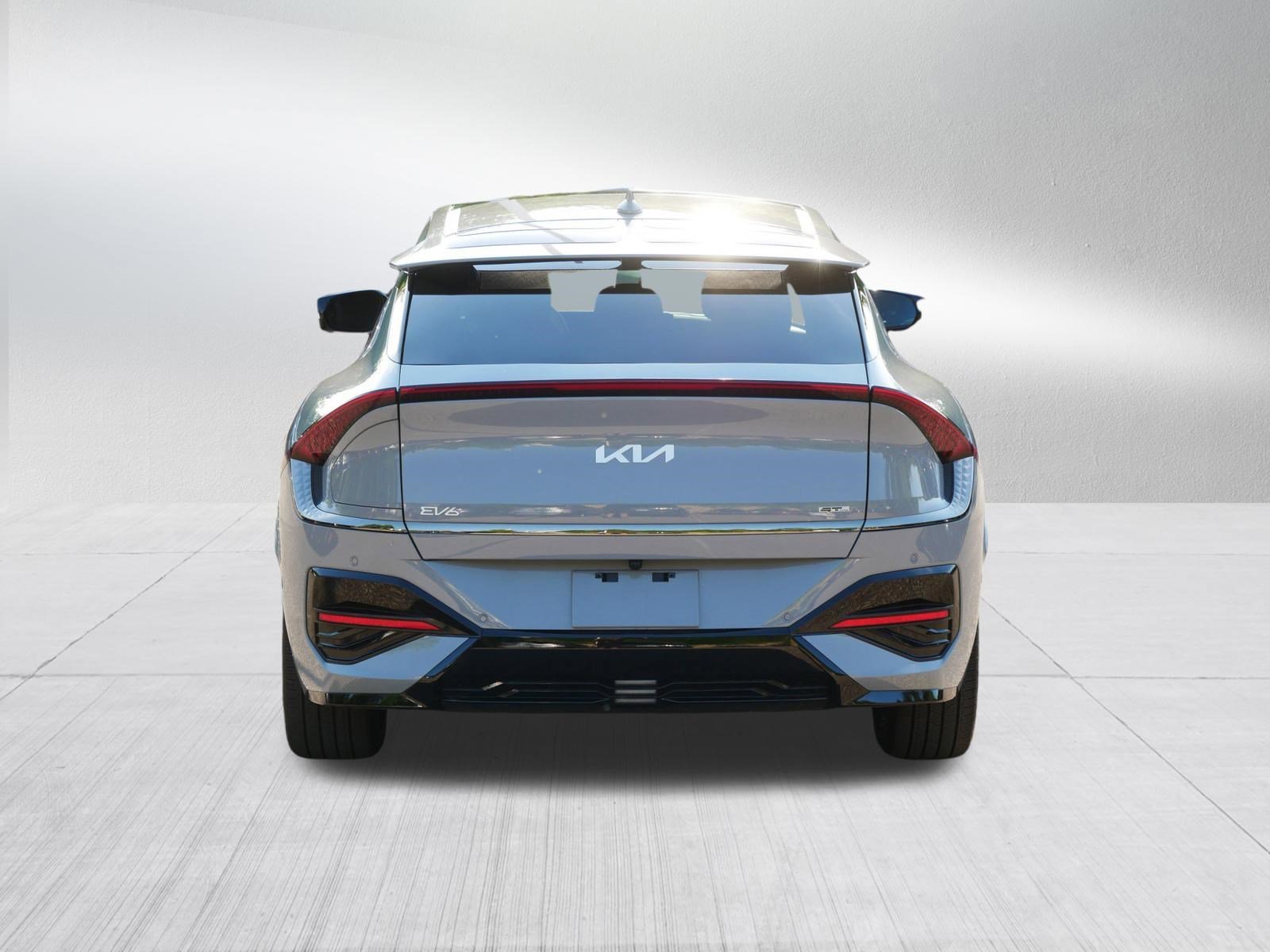 Used 2025 Wolf Gray Kia GT-Line image 6