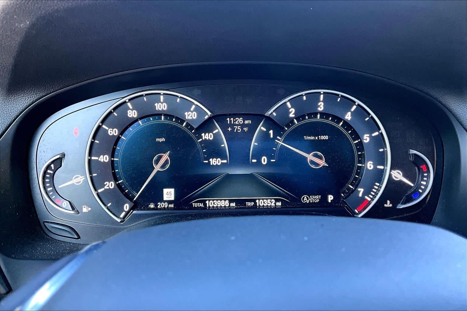 Used 2018 Phytonic Blue Metallic BMW xDrive30i image 26