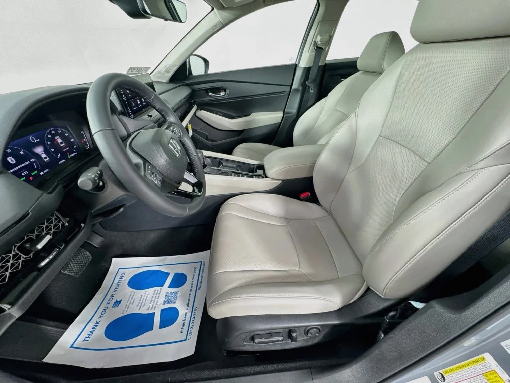 New 2026 Urban Gray Pearl Honda EX-L image 24