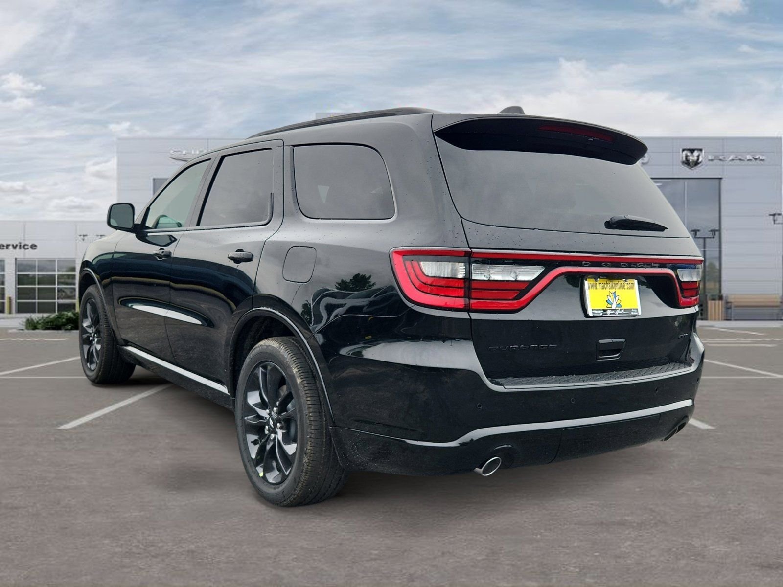 New 2026 Diamond Black Clear-Coat Exterior Paint Dodge GT image 3