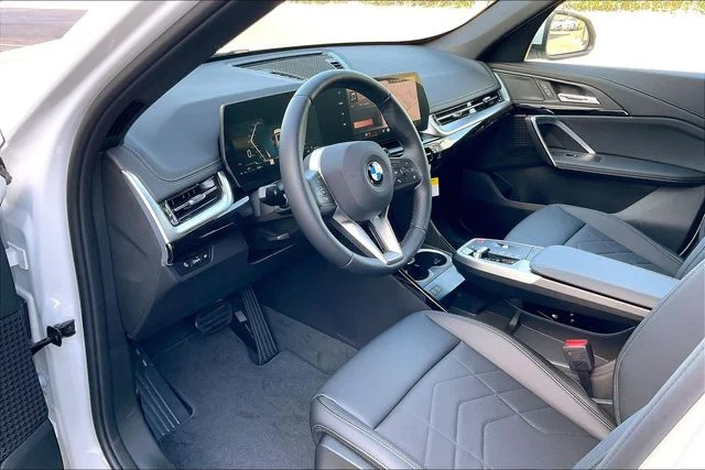 New 2026 Alpine White BMW xDrive28i image 8