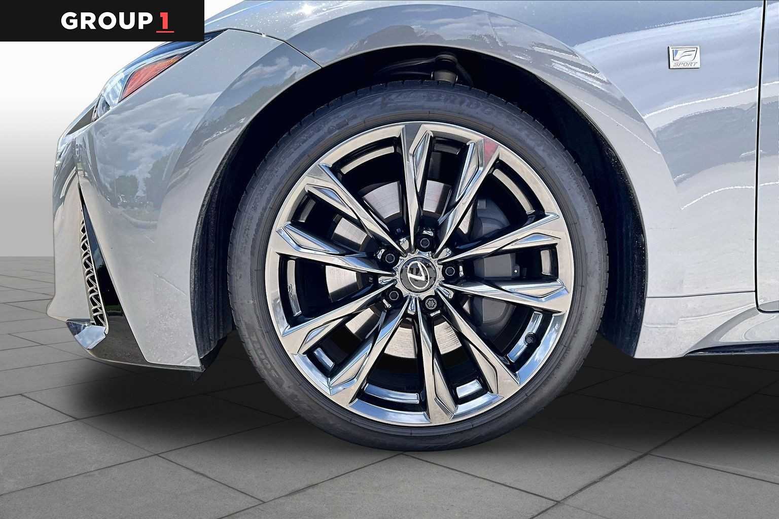 Certified Used 2025 Incognito Lexus F SPORT Design image 9