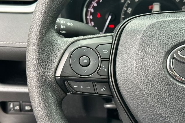 Used 2025 Silver Toyota XLE image 29