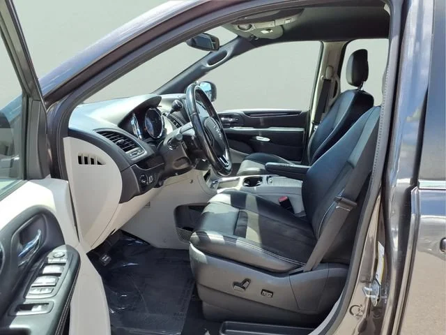 Used 2020 Gray Dodge SXT image 17
