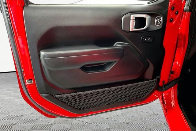 Used 2022 Red Jeep Unlimited Sport Altitude image 19