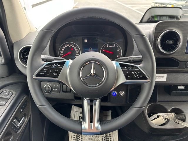 New 2026 White Mercedes-Benz Midwest Luxe Cruiser image 31