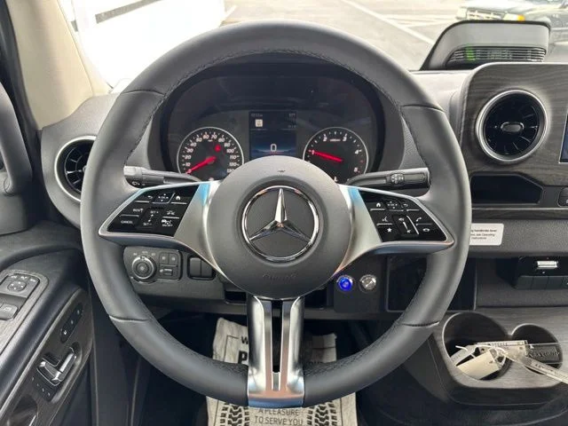 New 2026 White Mercedes-Benz Midwest Luxe Cruiser image 31