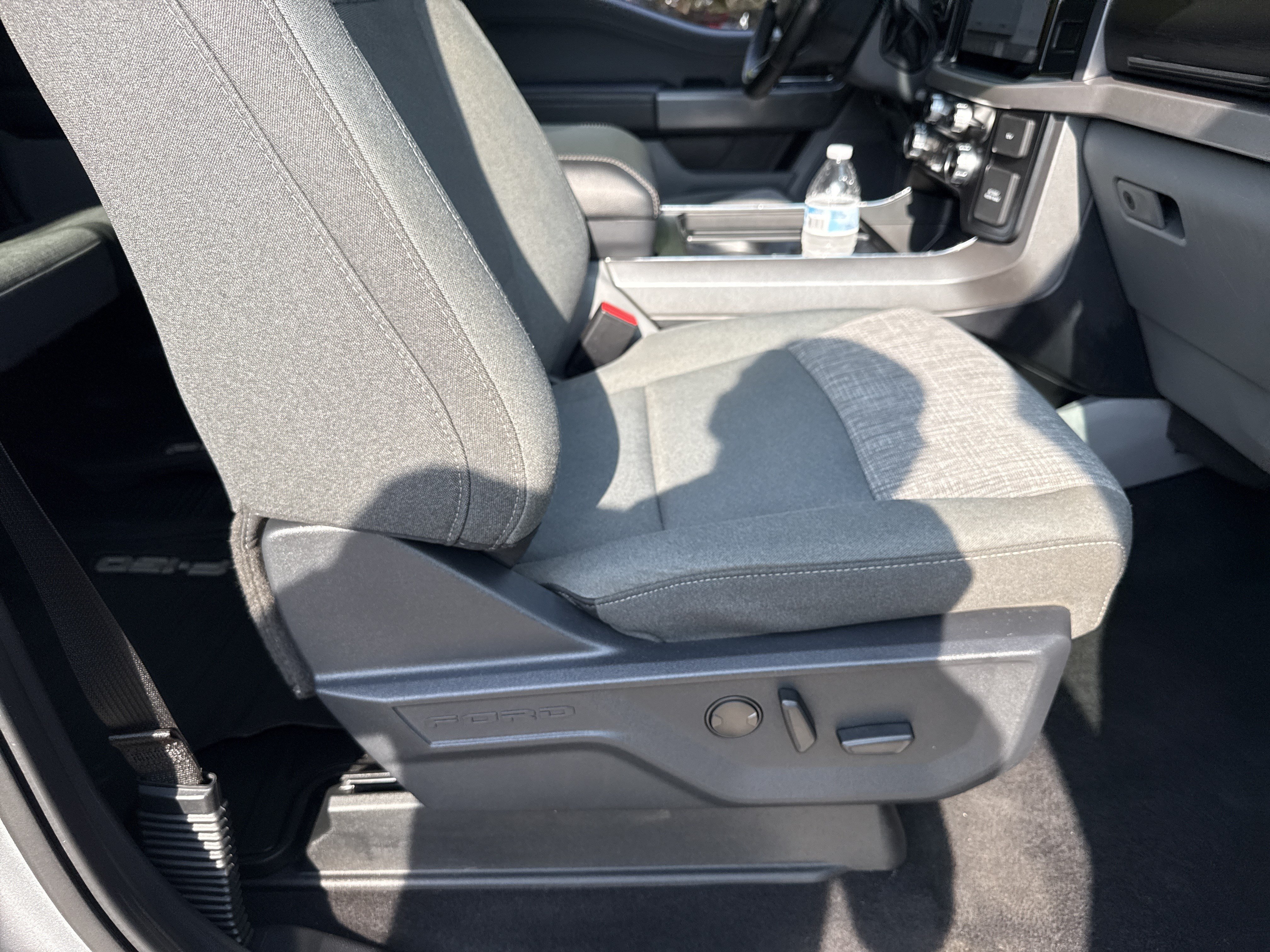 Used 2023 Silver Metallic Ford XLT image 13