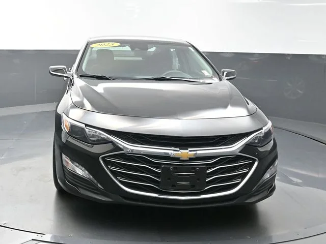 Used 2025 Black Chevrolet LT image 2