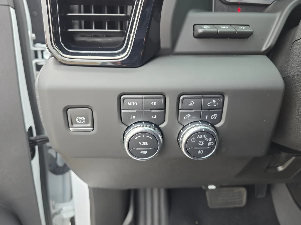 Used 2024 Summit White GMC AT4 image 17
