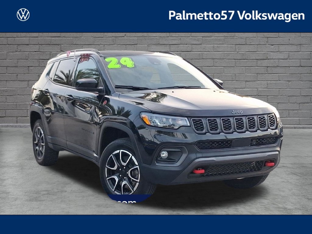 Used 2024 Black Jeep Trailhawk image 1