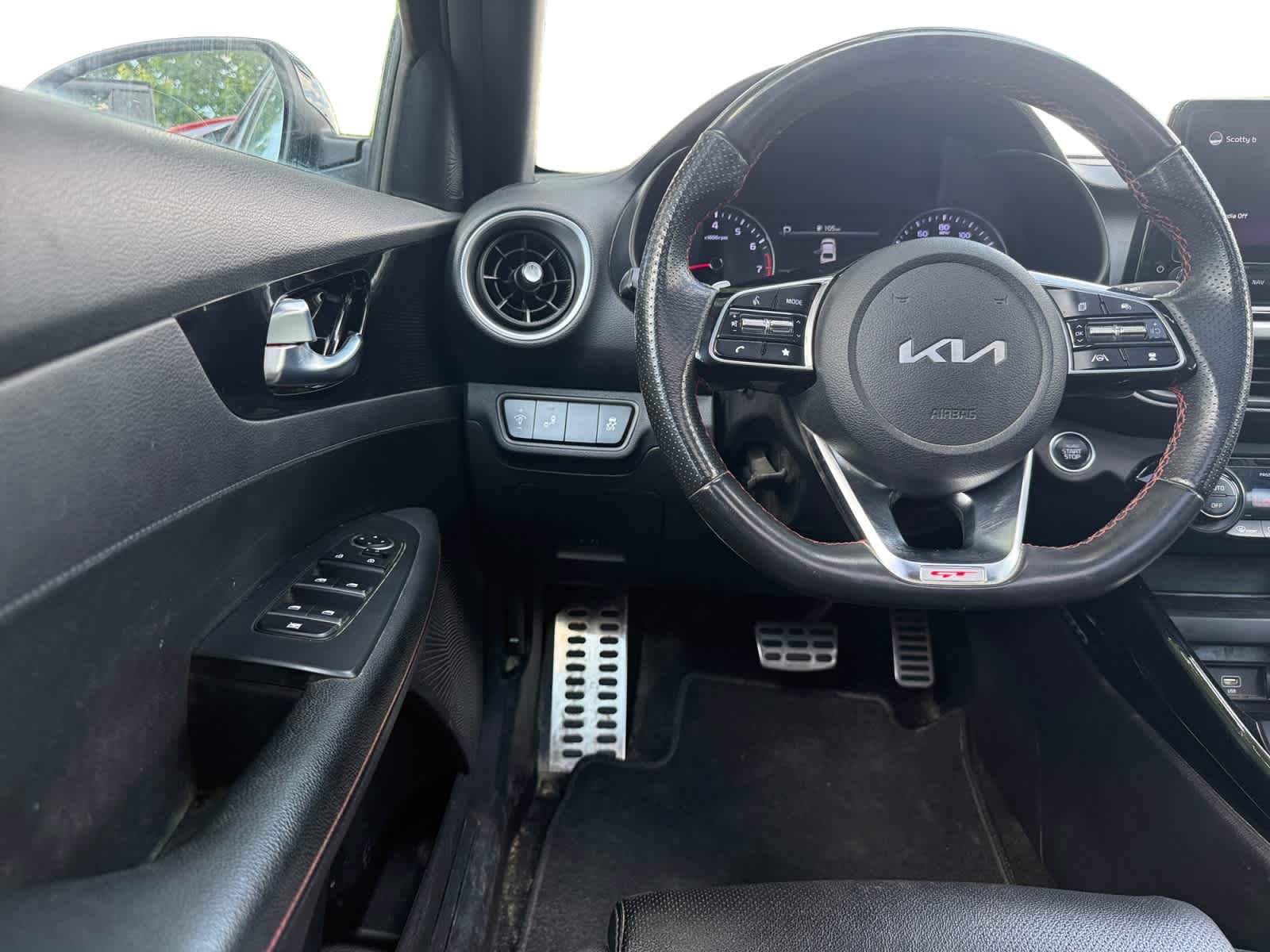 Certified Used 2022 Aurora Black Kia GT image 21