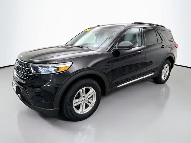 Used 2021 Black Ford XLT image 3