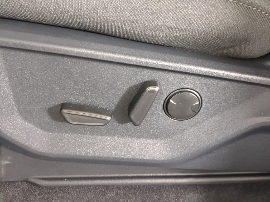 New 2026 AVALANCHE Ford XLT image 12