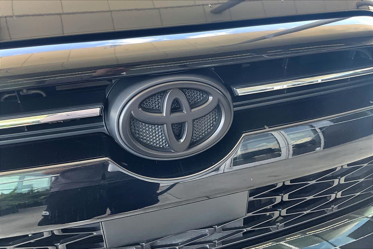 Used 2023 Midnight Black Metallic Toyota SR5 Premium image 10