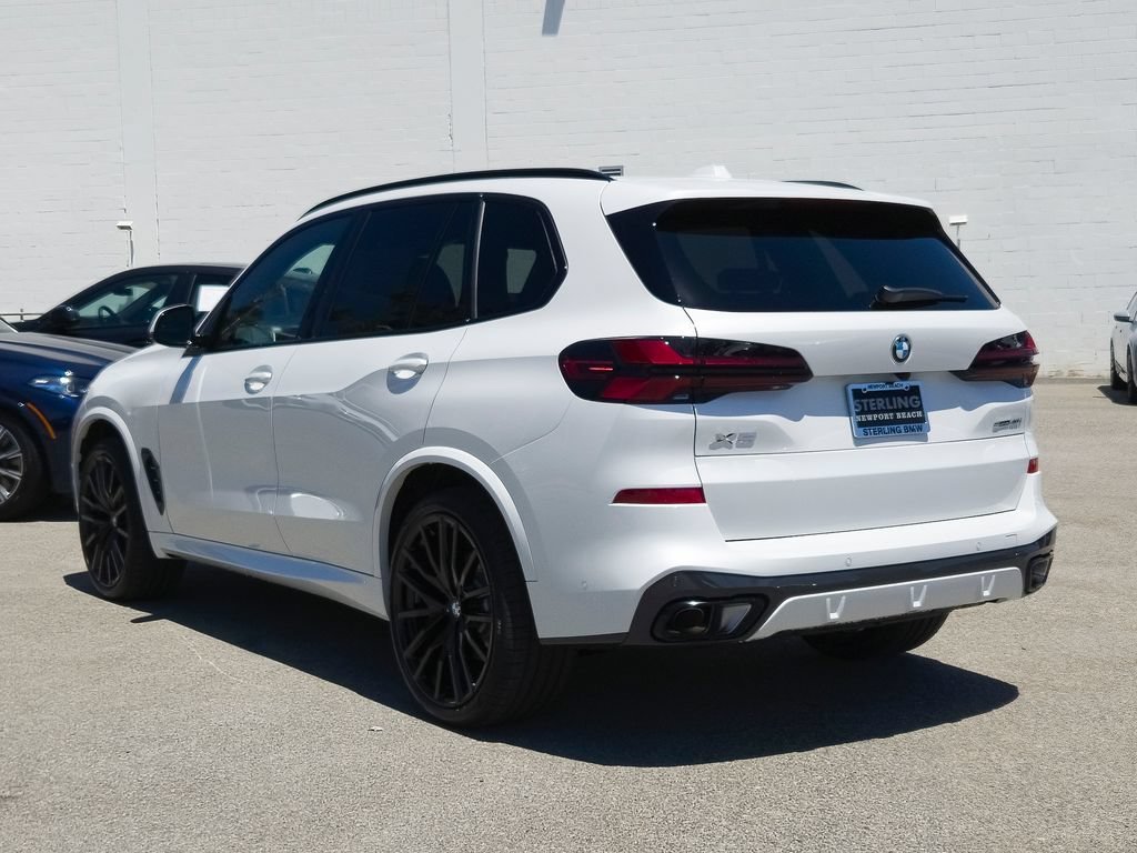 New 2026 Mineral White Metallic BMW sDrive40i image 17