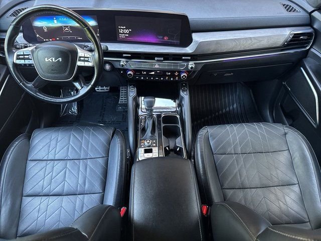 Used 2023 Black Kia SX-Prestige X-Pro image 3