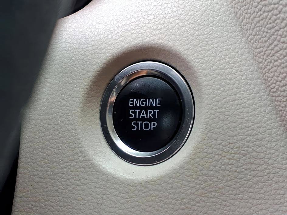 Used 2025 Celestite Toyota LE image 21