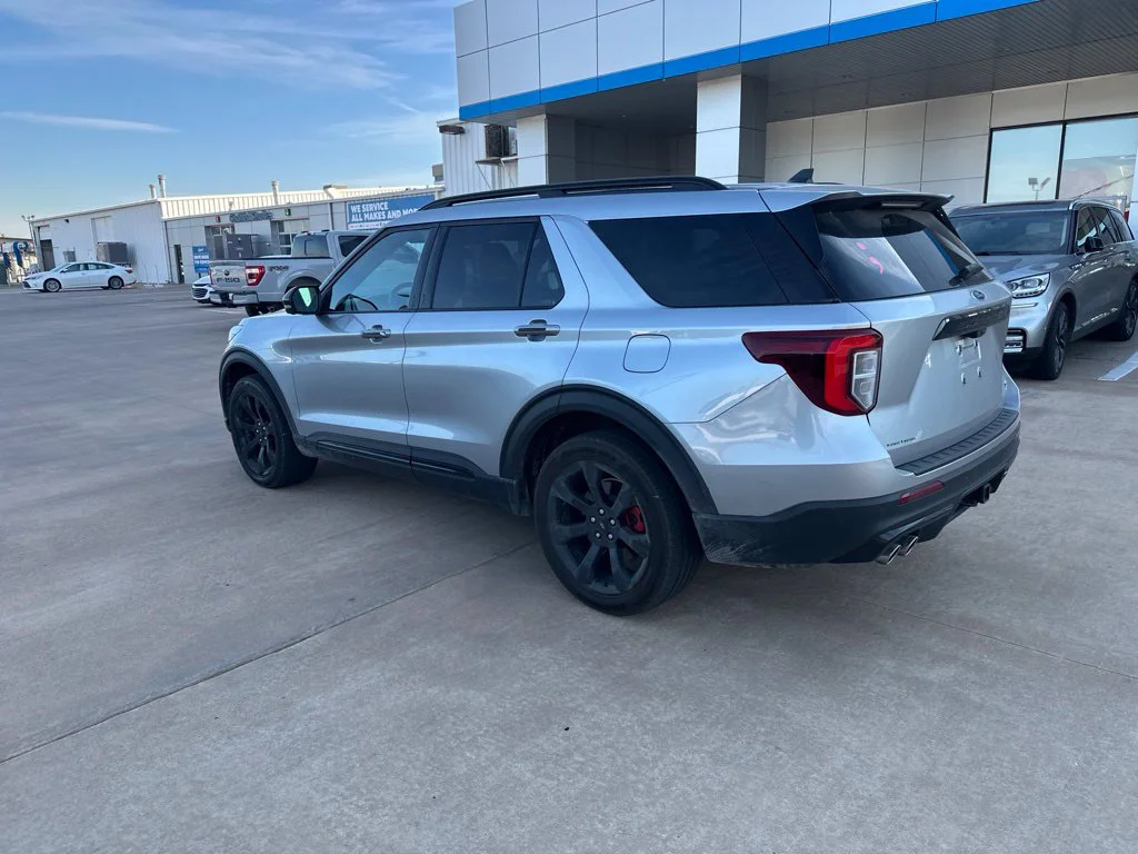 Used 2023 Silver Ford ST image 30