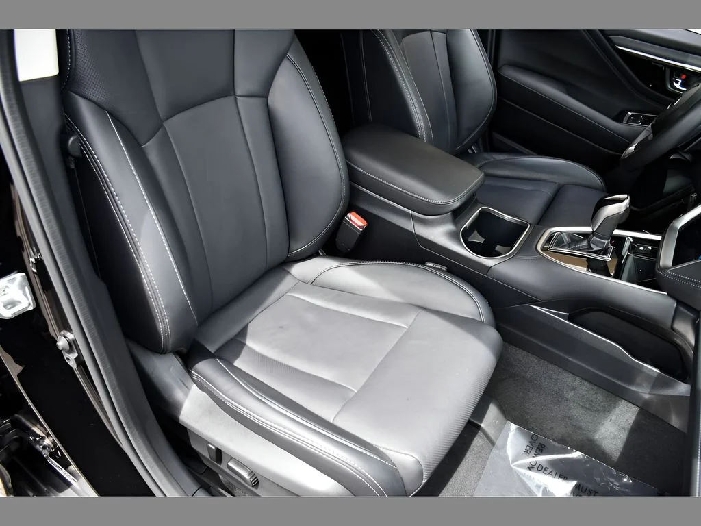 Used 2024 Crystal Black Silica Subaru Limited image 32