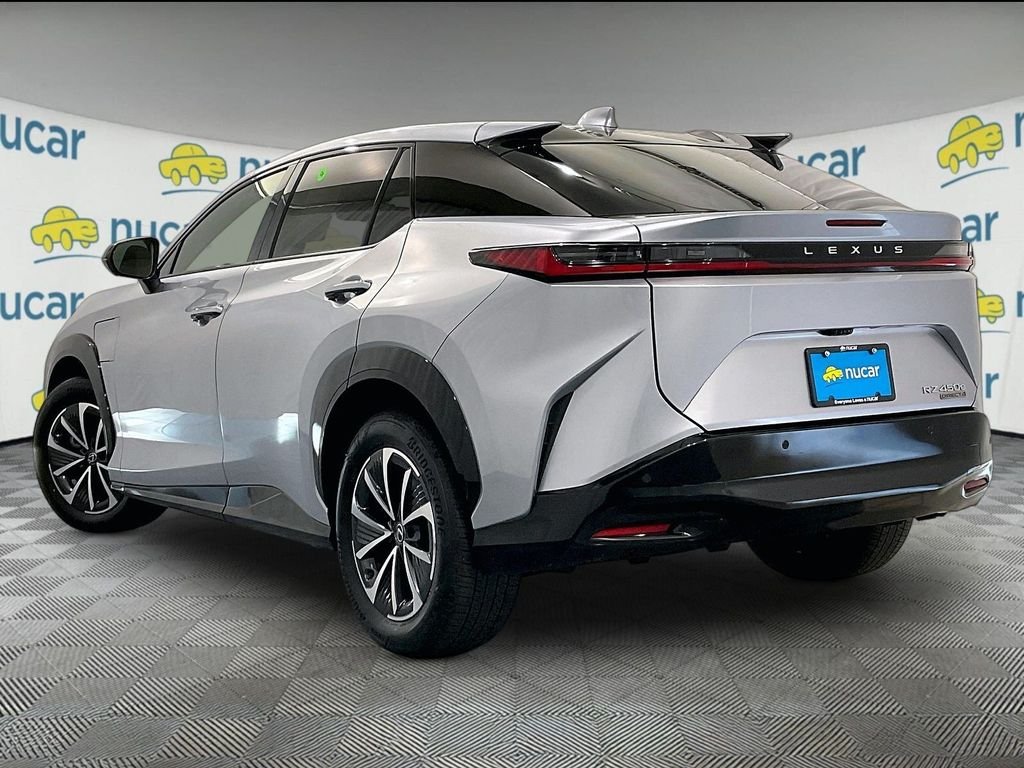 Used 2024 Iridium Lexus 450e Premium image 4
