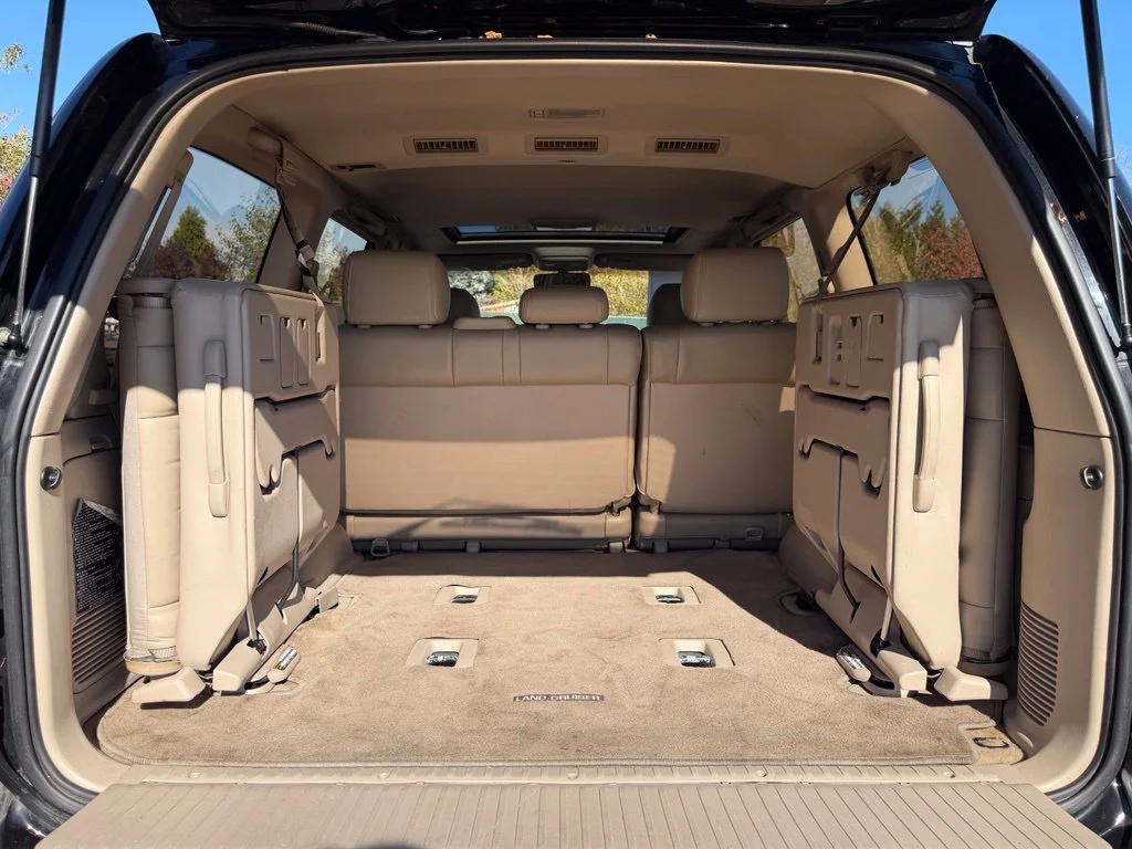 Used 2000 Black Toyota Base image 11