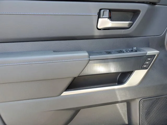 New 2026 Silver Toyota Platinum image 16