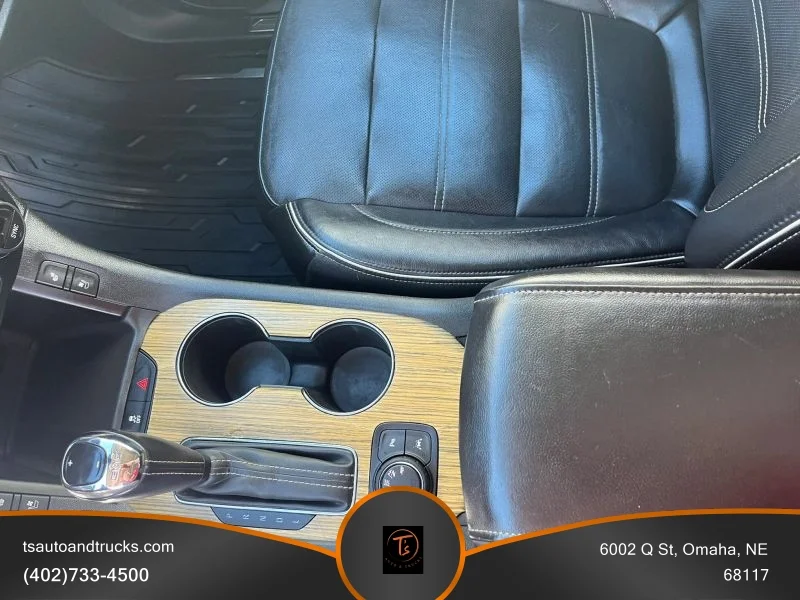 2018 GMC Acadia Denali - Photo 24