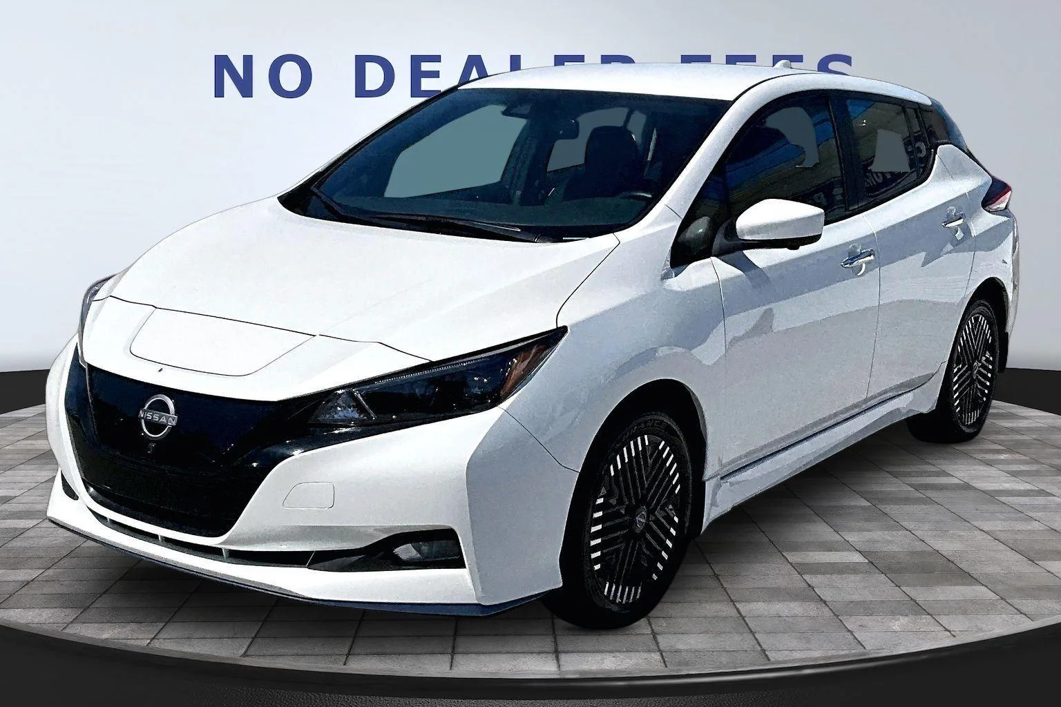 2023 Nissan Leaf SV Plus's photo