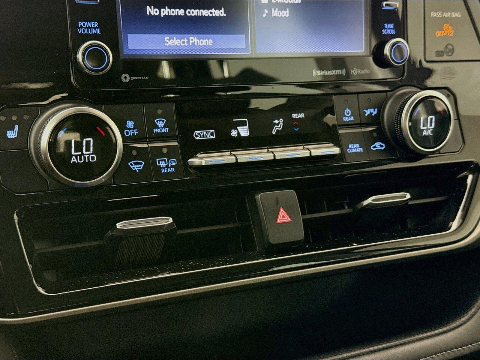 Used 2021 Midnight Black Metallic Toyota XLE image 25