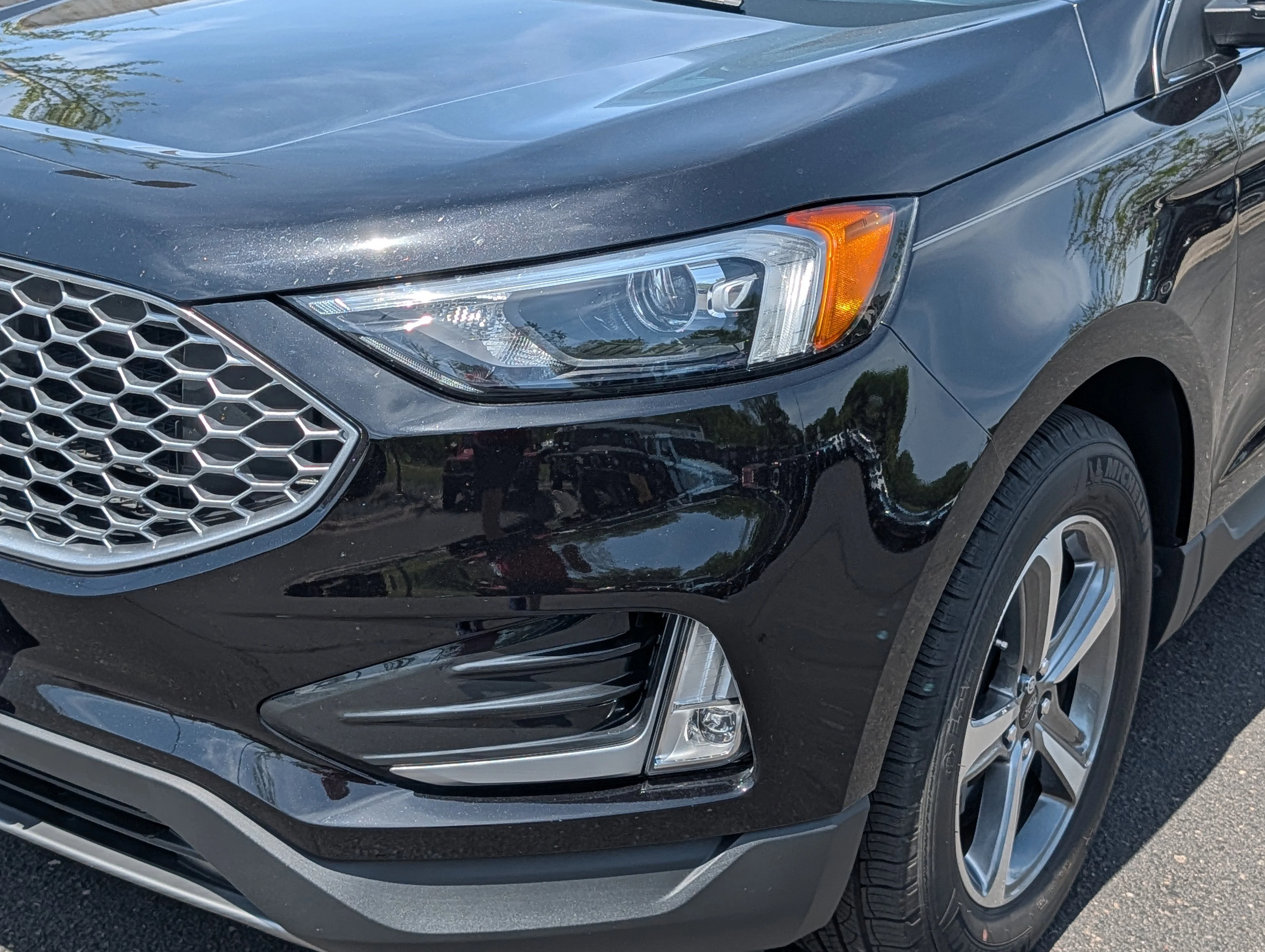 Used 2024 AGATE BLACK METAL Ford SEL image 16